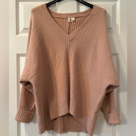 Moth Sweaters - Moth by Anthropologie Cozy V-Neck Oversized Sweater - Blush Pink/Peach